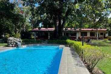 Panzió La Casa De Los Patos