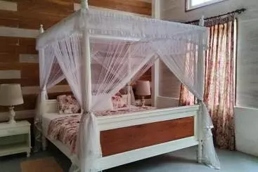 Pensionat Walauwa On The Hill