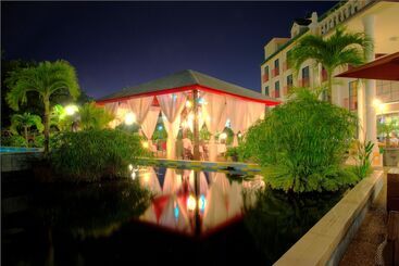 리조트 Royal Torarica