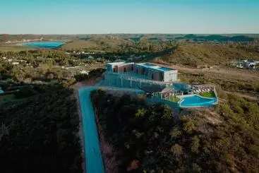 ホテル Altos De Los Paraísos Vista Al Lago Y Sierras