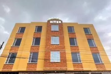 ホテル Del River Monumento