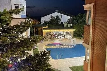 Hotel Istanbul Airport Treekos Suite