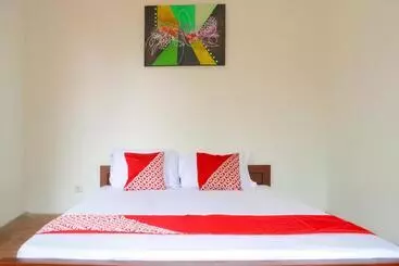 Hotel Reddoorz Syariah Near Wisata Durensewu Pandaan