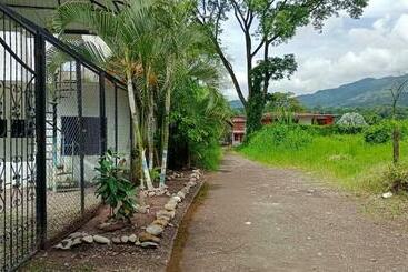 ペンション Hostal Villa Valeria