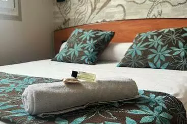 ホテル Hôtel Camélia