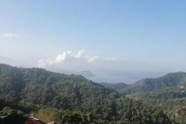 Hotel Sang Yoo Mountain View Tagaytay Bed And Breakfast Taal Lake View