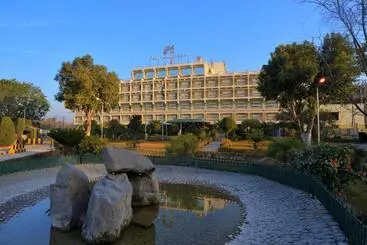 هتل Peshawar Serena