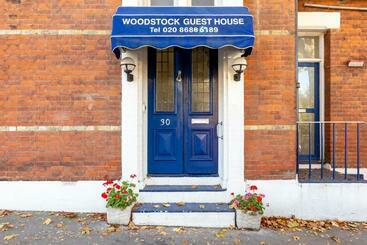 Pansiyon Woodstock Guest House
