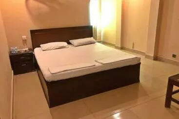 پانسیون Babar House