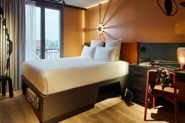 هتل Tribe Paris Saint Ouen