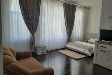 بنسيون White House