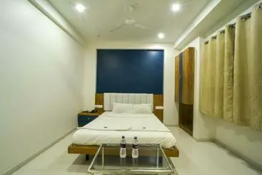 Hotel Skyland, Kolhapur