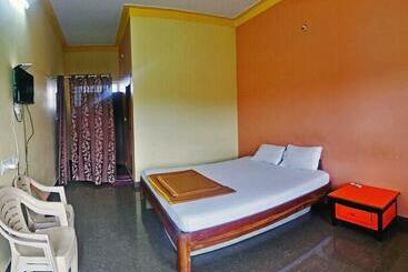 בית מלון כפרי Staymaker Kabini Lodge