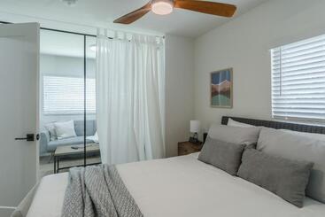 پانسیون Luxury Tiny Home 2 Miles From Downtown Orlando