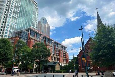 Bposhtels Charlotte   Hostel