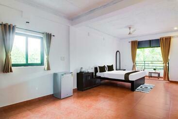 Hotel Collection O Bay