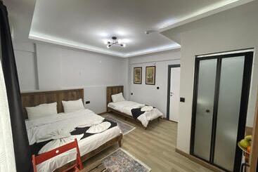 Hotel Le Valeria Deluxe