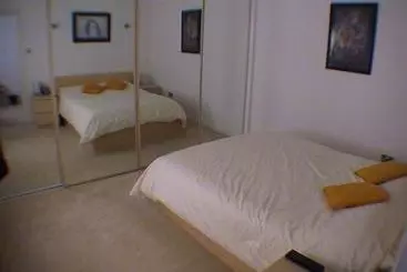 Bed and Breakfast Earle House Serviced Apartments