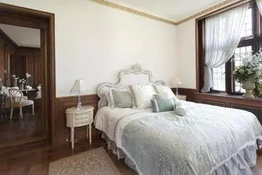 مبيت وإفطار The Castle At Skylands Manor