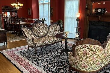 Haynes Bed And Breakfast