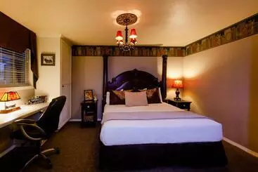 モーテル Strawberry Valley Inn