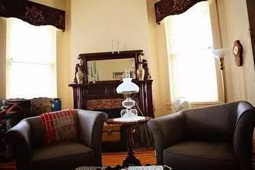 The Bennett House Bed & Breakfast