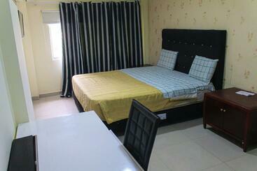 Hotel 16 Quartos Disponíveis   Edifício Pirâmide