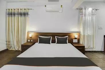 Hôtel Fabexpress Holiday Suites