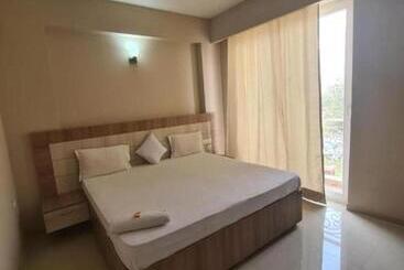 호텔 Lord Krishna Place