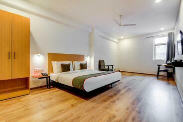 호텔 Oyo Townhouse 244 Prayagraj