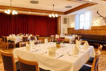 ホテル Restaurant Waldhorn Holzgerlingen