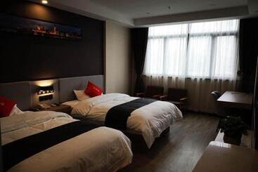 Thank Inn Plus Hotel Jiangsu Taizhou Taixing City Jiangping Middle Road Store