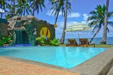 Crystal Paradise Resort Spa & Winery