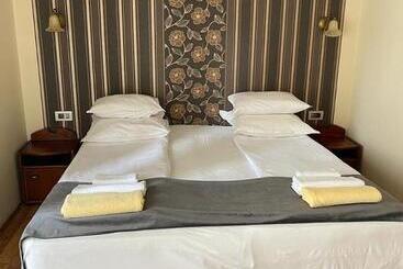 Pension Domeniul Regilor