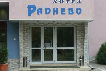 בית מלון כפרי хотел раднево