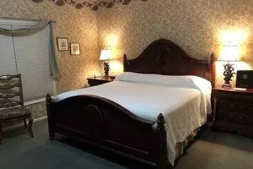 Bed and Breakfast Afton House Inn