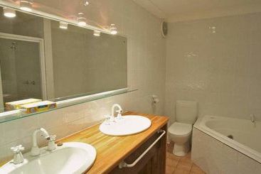 Отель Manly Lodge Boutique