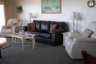 Отель The Chateau Resort Luxury Condominiums