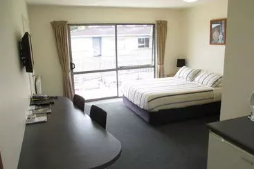 مُتل Bay Crest Motor Lodge