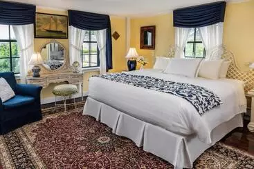 Samuel Durfee House B&b