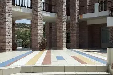 מלון דירות Dionysos Authentic Resort & Village