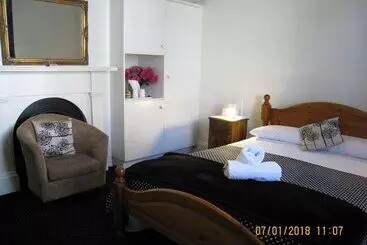 Hi George Bed & Breakfast