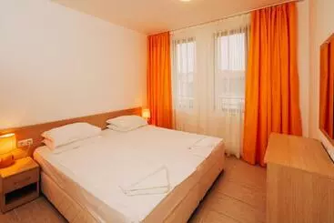 Отель Green Life Beach Resort Sozopol