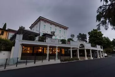 Szálloda Gardone Palace