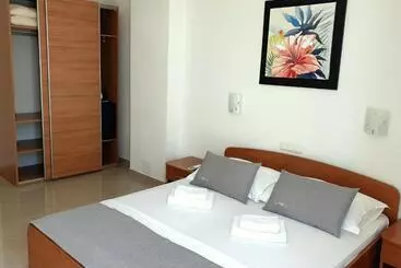 Hotel Sunset Split Rooms