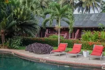 هتل Bom Bom Principe Collection