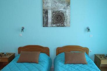 Hotel Maria Studios