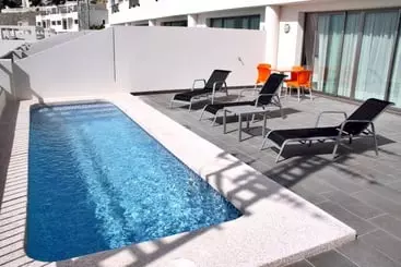 アパートホテル Colina Home Resort