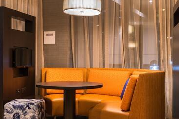 酒店 Courtyard By Marriott Jacksonville