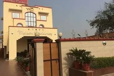 Hotel Maiden Residency